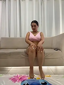 Snapshot of saray_mendozaa chatting on May 18, 4:57 pm saray mendozaa online show from May 18, 4:57 pm