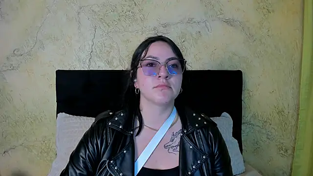 Snapshot of JeniferPowell_nm chatting on February 7, 7:39 pm JeniferPowell nm online show from February 7, 7:39 pm