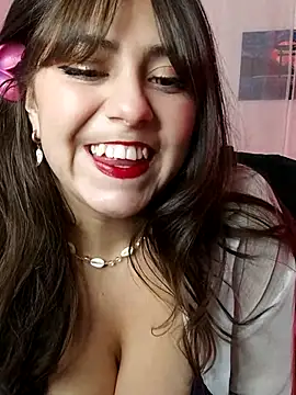 Snapshot of Selikayle_ chatting on May 4, 9:44 pm Selikayle online show from May 4, 9:44 pm