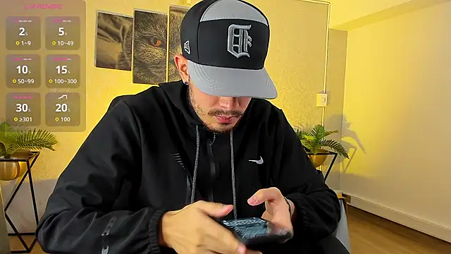 Nils saintt online show from February 6, 3:44 am