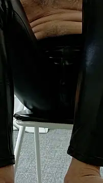 kyuleather online show from March 14, 7:58 am