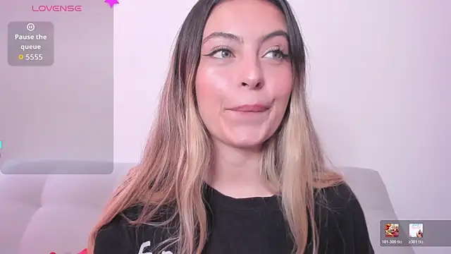 Fernanda aaaa online show from May 11, 2:45 pm