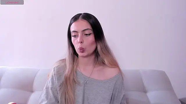 Fernanda aaaa online show from June 26, 2:43 pm