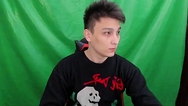 Justin time111 online show from April 19, 2:27 pm