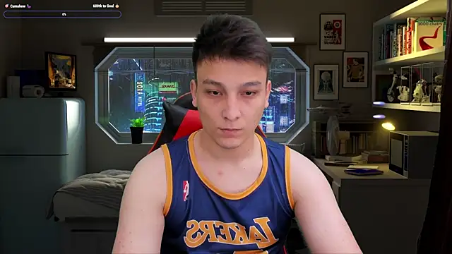 Snapshot of Justin_time111 chatting on May 10, 1:05 pm Justin time111 online show from May 10, 1:05 pm