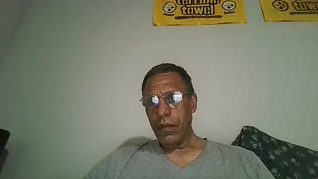 swimmer2496 online show from April 28, 7:13 am