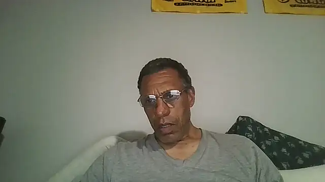 swimmer2496 online show from April 30, 2:18 am