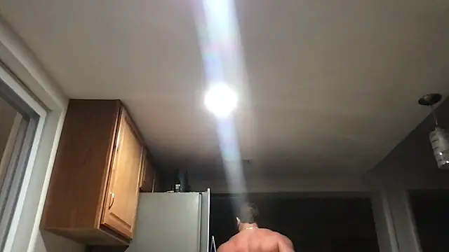 Snapshot of bestbeastboy chatting on March 11, 3:34 am bestbeastboy online show from March 11, 3:34 am