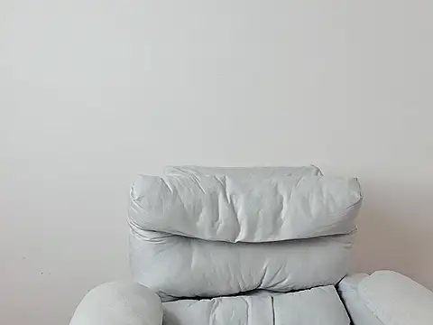 Snapshot of Aint686 chatting on February 2, 12:15 pm Aint686 online show from February 2, 12:15 pm