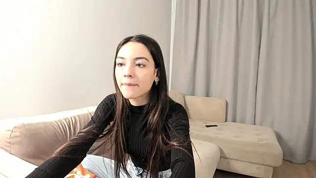 Snapshot of TreasaCrebs chatting on February 3, 6:46 pm TreasaCrebs online show from February 3, 6:46 pm