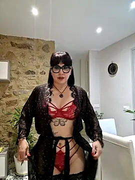 Snapshot of Starletx chatting on February 18, 7:32 pm Starletx online show from February 18, 7:32 pm