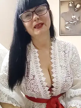 Snapshot of AliceSwan57 chatting on February 12, 5:30 pm AliceSwan57 online show from February 12, 5:30 pm