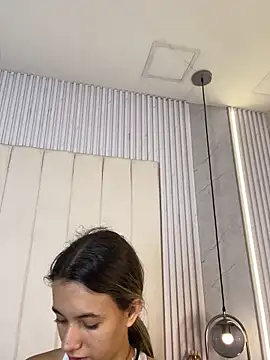 Snapshot of JuliaColemann chatting on May 24, 11:59 am JuliaColemann online show from May 24, 11:59 am