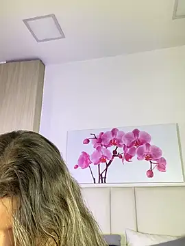Snapshot of JuliaColemann chatting on May 30, 12:02 pm JuliaColemann online show from May 30, 12:02 pm