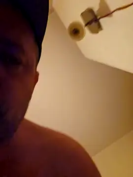 Snapshot of Martin_dick78 chatting on April 12, 10:26 pm Martin dick78 online show from April 12, 10:26 pm