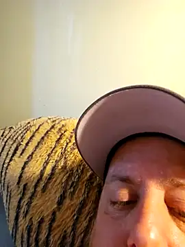 Snapshot of Martin_dick78 chatting on May 1, 6:01 pm Martin dick78 online show from May 1, 6:01 pm