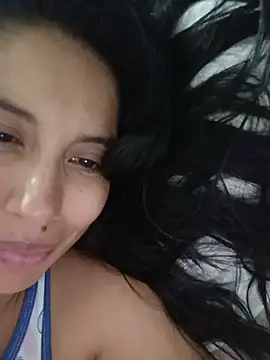 Snapshot of LizaLorini chatting on July 2, 4:29 am LizaLorini online show from July 2, 4:29 am