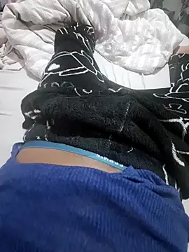 Snapshot of Charlyx-20 chatting on February 28, 12:33 am Charlyx-20 online show from February 28, 12:33 am