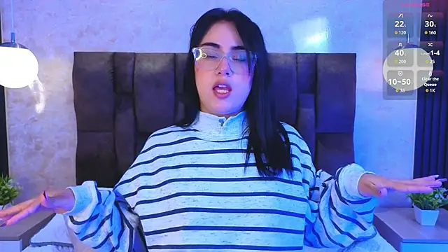 Snapshot of vicky_grey chatting on June 11, 12:36 pm vicky grey online show from June 11, 12:36 pm