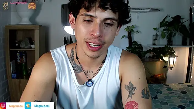 Snapshot of Magnuz_Col chatting on June 10, 1:39 am Magnuz Col online show from June 10, 1:39 am