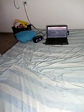 Snapshot of Zara__Flor chatting on February 6, 1:58 pm Zara Flor online show from February 6, 1:58 pm