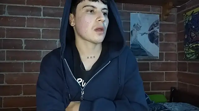 Snapshot of PaulDamico chatting on January 18, 10:02 pm PaulDamico online show from January 18, 10:02 pm