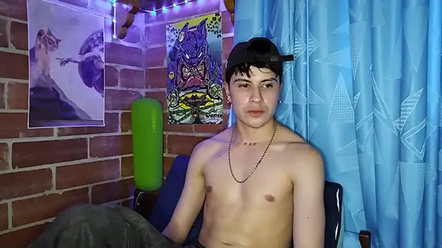 Snapshot of PaulDamico chatting on February 17, 11:11 pm PaulDamico online show from February 17, 11:11 pm