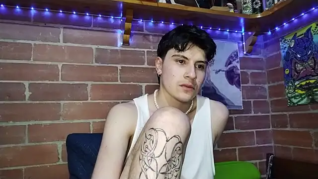 Snapshot of PaulDamico chatting on March 2, 4:14 am PaulDamico online show from March 2, 4:14 am