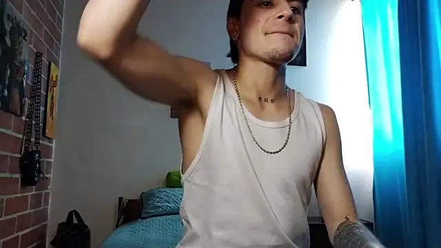 Snapshot of PaulDamico chatting on May 20, 3:51 pm PaulDamico online show from May 20, 3:51 pm