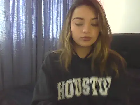 Itsgabyx online show from February 12, 6:03 pm