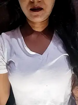 Ayesha Khan1 online show from April 17, 10:40 am