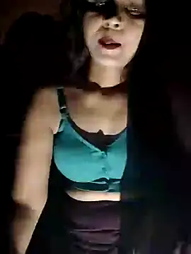 Snapshot of Ayesha_Khan1 chatting on April 26, 7:39 am Ayesha Khan1 online show from April 26, 7:39 am