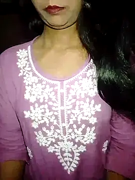 Snapshot of Ayesha_Khan1 chatting on May 11, 12:11 pm Ayesha Khan1 online show from May 11, 12:11 pm