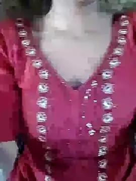 Snapshot of Ayesha_Khan1 chatting on May 17, 5:38 am Ayesha Khan1 online show from May 17, 5:38 am