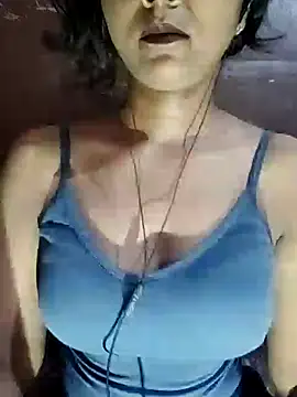 Snapshot of Ayesha_Khan1 chatting on May 27, 12:51 am Ayesha Khan1 online show from May 27, 12:51 am