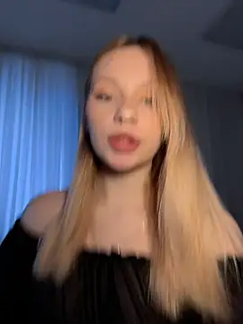 DayaFoxy online show from March 6, 1:07 pm