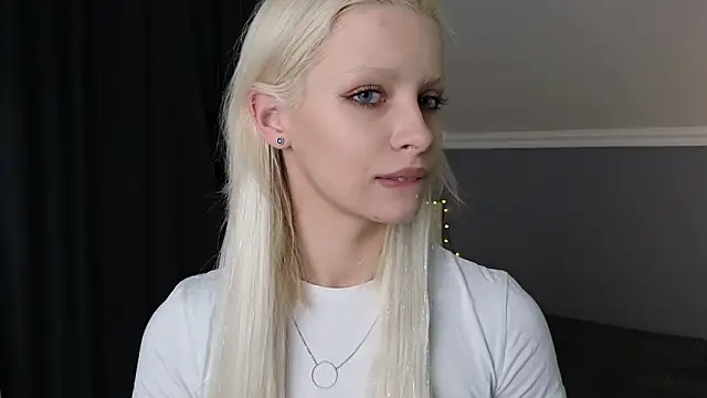 Naomi Demio online show from March 14, 12:32 pm