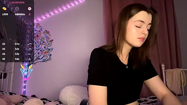 MistressBabe online show from April 5, 5:10 pm