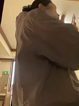 Snapshot of Keola_kwad chatting on February 9, 11:20 pm Keola kwad online show from February 9, 11:20 pm