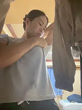 Snapshot of Keola_kwad chatting on February 23, 11:24 pm Keola kwad online show from February 23, 11:24 pm