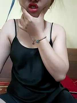 Pinks cool online show from April 8, 8:47 am