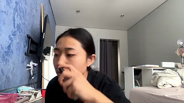 Snapshot of SweetMiaXO chatting on February 5, 4:06 am SweetMiaXO online show from February 5, 4:06 am