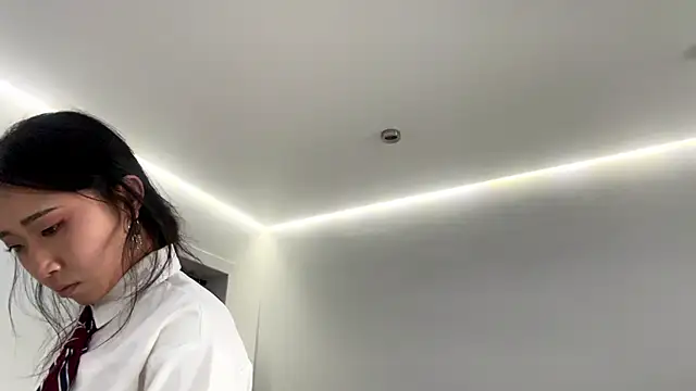 SweetMiaXO online show from March 28, 6:13 am