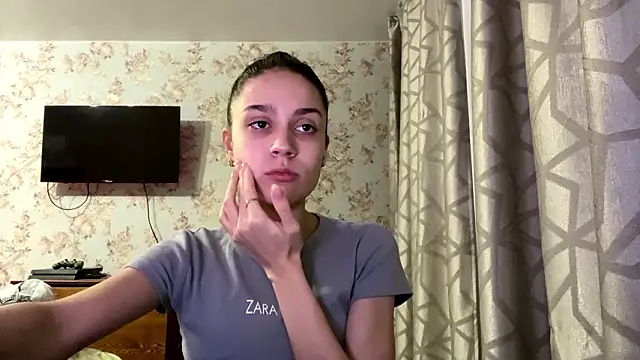 Snapshot of PagedLard chatting on February 4, 6:08 am PagedLard online show from February 4, 6:08 am