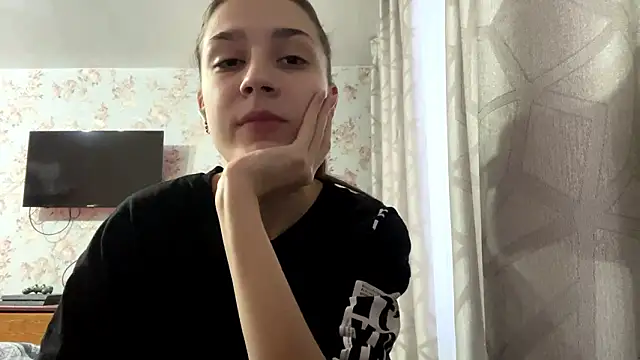 Snapshot of PagedLard chatting on February 11, 6:07 am PagedLard online show from February 11, 6:07 am