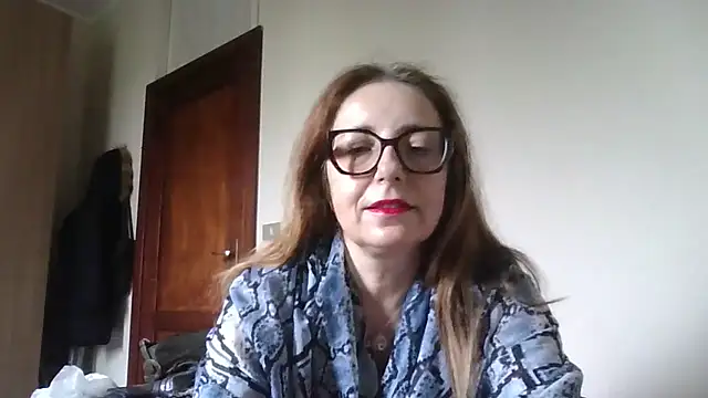 Snapshot of Miasexmilf chatting on February 10, 7:56 am Miasexmilf online show from February 10, 7:56 am