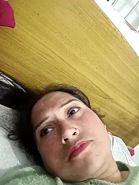 Cute-karisma1234 online show from February 14, 5:10 pm