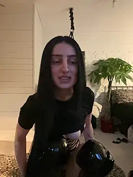 bellaxlauren online show from April 30, 7:42 pm