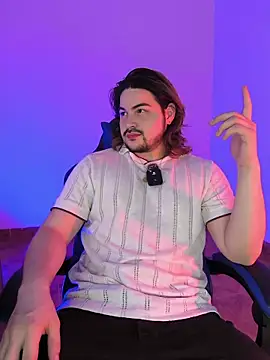 Snapshot of Derek_Vow chatting on February 6, 4:06 am Derek Vow online show from February 6, 4:06 am