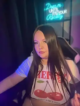 Snapshot of Elysiasecret chatting on May 17, 2:31 am Elysiasecret online show from May 17, 2:31 am